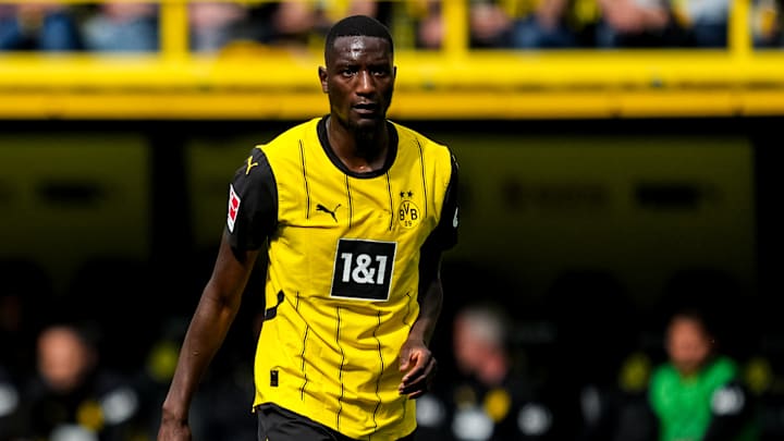 Borussia Dortmund v Holstein Kiel - Bundesliga