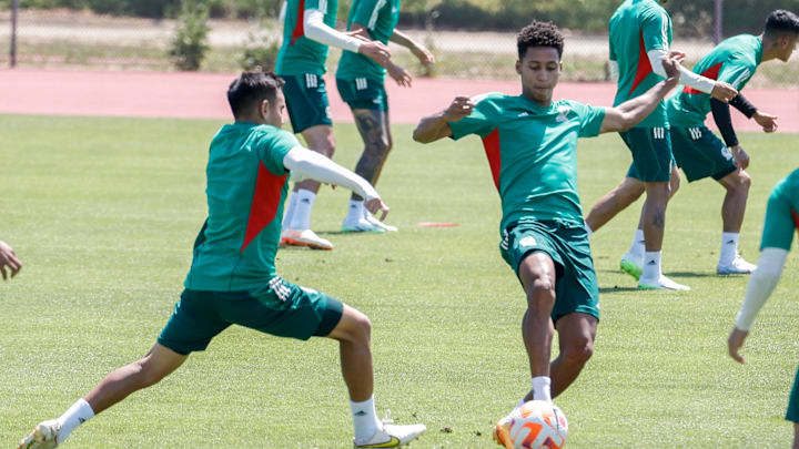 FBL-CONCACAF-GOLD-MEX-TRAINING