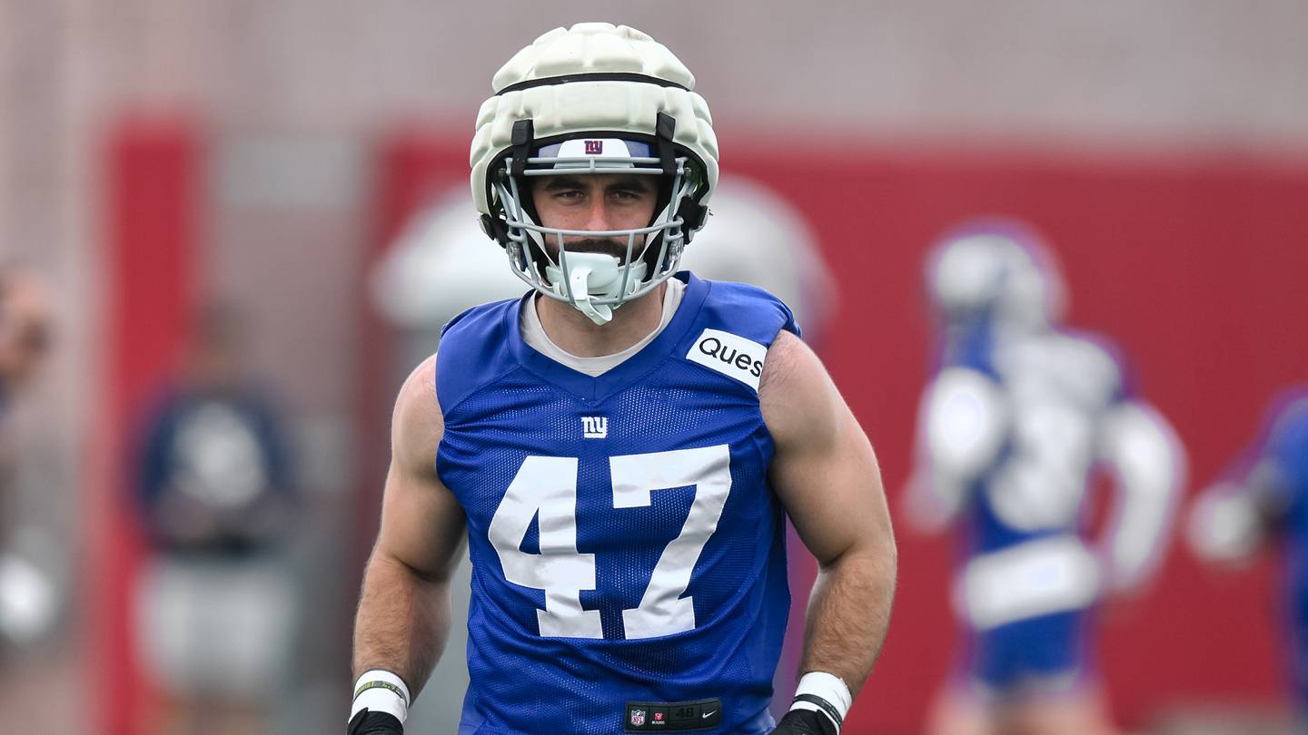 Giants Fill Roster Spots by Signing TE Josiah Deguara and WR Kobe Prentice