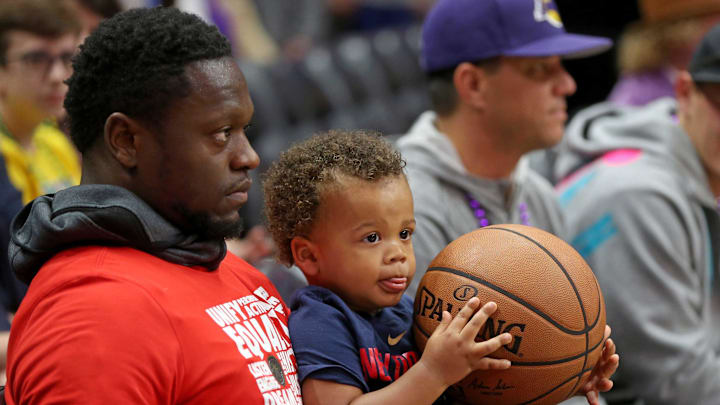 Feb 23, 2019; New Orleans, LA, USA; New Orleans Pelicans center Julius Randle (30) holds his son, Kayden Randle, 2, before their game against the Los Angeles Lakers at the Smoothie King Center. Mandatory Credit: Chuck Cook-Imagn Images