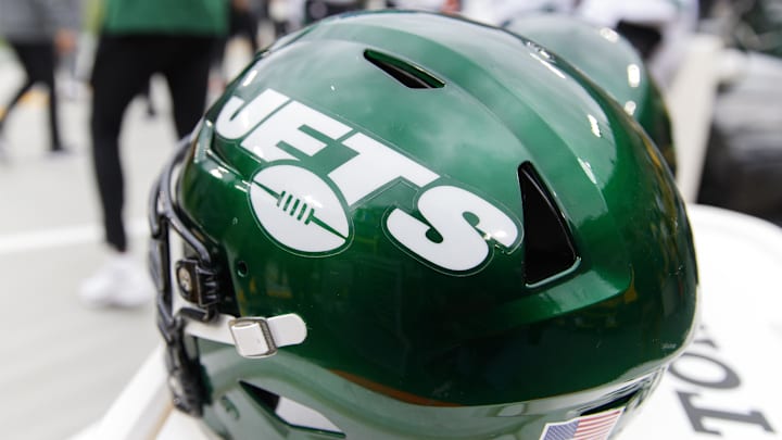 Oct 16, 2022; Green Bay, Wisconsin, USA;  General view of a New York Jets helmet during the game against the Green Bay Packers at Lambeau Field. Mandatory Credit: Jeff Hanisch-Imagn Images