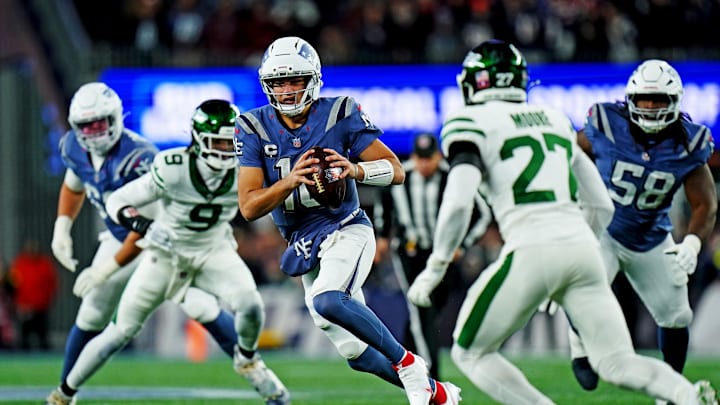 Nov 13, 2025; Foxborough, Massachusetts, USA; New England Patriots quarterback Drake Maye (10) runs the ball during the first half against the New York Jets at Gillette Stadium. Mandatory Credit: David Butler II-Imagn Images