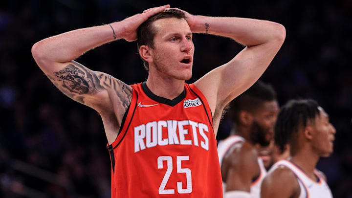 Nov 20, 2021; New York, New York, USA; Houston Rockets guard Garrison Mathews (25) reacts after being called for a foul during the second half against the New York Knicks at Madison Square Garden. Mandatory Credit: Vincent Carchietta-Imagn Images