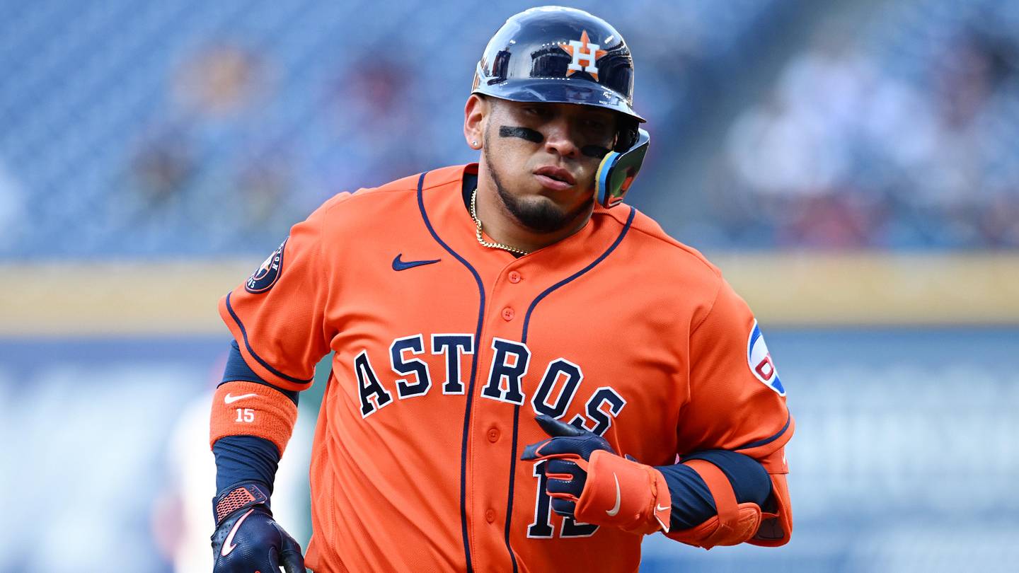 Red Sox-Isaac Paredes Chatter Just Won't Go Away (But It Should)
