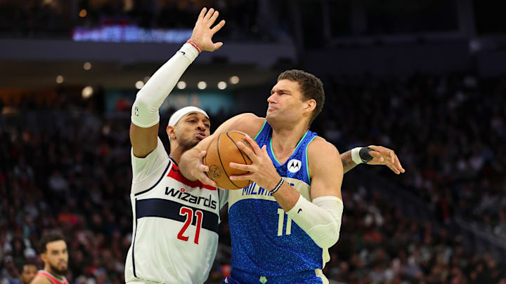 Washington Wizards v Milwaukee Bucks