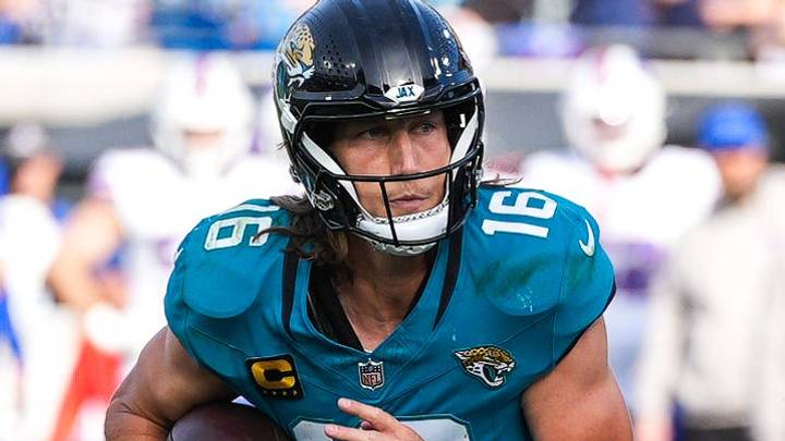 Jacksonville Jaguars quarterback Trevor Lawrence (16) runs during the fourth quarter in an NFL football AFC Wild Card playoff matchup, Sunday, Jan. 11, 2026, in Jacksonville, Fla. Bills lead 10-7 at the half over the Jaguars. The Bills defeated the Jaguars 27-24.