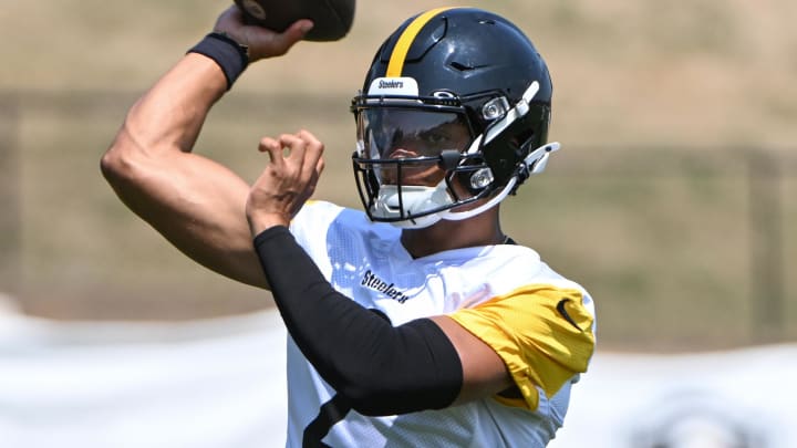 Jul 27, 2024; Latrobe, PA, USA; Pittsburgh Steelers quarterback Justin Fields participates in drills during training camp at Saint Vincent College. Jul 27, 2024; Latrobe, PA, USA; Pittsburgh Steelers quarterback Justin Fields participates in drills during training camp at Saint Vincent College.