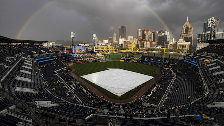 Pirates rain delay