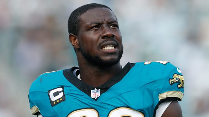 Dec 15, 2024; Jacksonville, Florida, USA; Jacksonville Jaguars linebacker Foyesade Oluokun (23) against the New York Jets during the third quarter at EverBank Stadium. Mandatory Credit: Morgan Tencza-Imagn Images