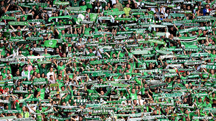 Le choc de la Ligue 2 a été interrompu durant quelques minutes. Le choc de la Ligue 2 a été interrompu durant quelques minutes.