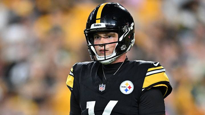 Pittsburgh Steelers quarterback Drew Allar (16) Pittsburgh Steelers quarterback Drew Allar (16)
