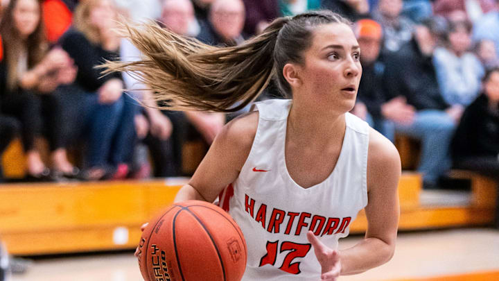 Hartford's Regan Resheske made the top 10 plays of the week thanks to her hustle.