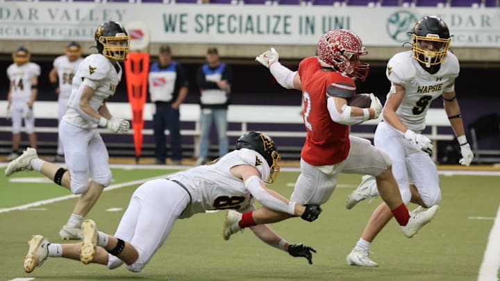 Saint Ansgar secured a spot in the Class A Iowa high school football finals.