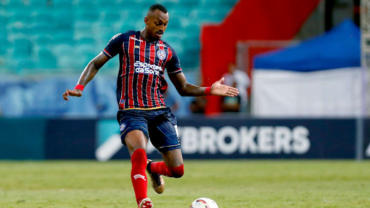 Contratado nesta temporada, Raul Gustavo está sem jogar desde março Contratado nesta temporada, Raul Gustavo está sem jogar desde março