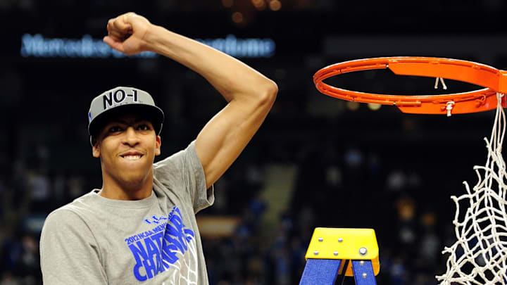 Apr 2, 2012; New Orleans, LA, USA; Kentucky Wildcats forward Anthony Davis waves to the crowd after cutting down a piece of the net after the finals of the 2012 NCAA men's basketball Final Four against the Kansas Jayhawks at the Mercedes-Benz Superdome. Kentucky won 67-59. Mandatory Credit: Bob Donnan-Imagn Images