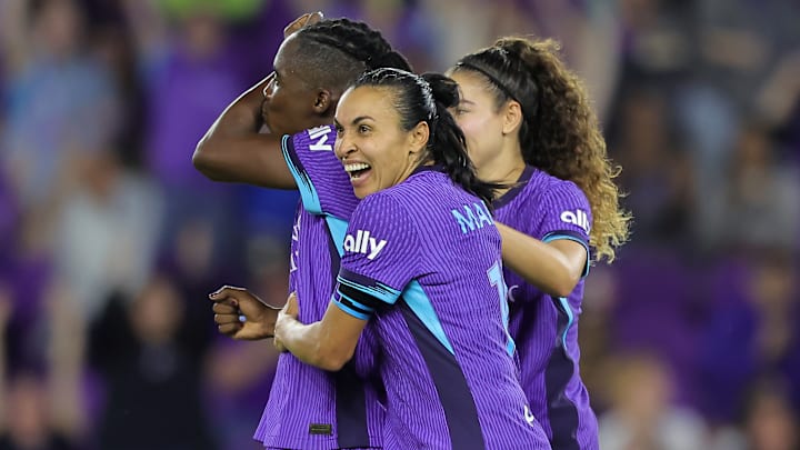 Marta concorre ao prêmio da Fifa que carrega o seu próprio nome