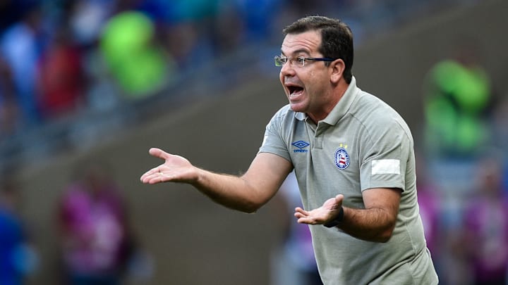 Enderson Moreira é o atual técnico do Tricolor de Salvador
