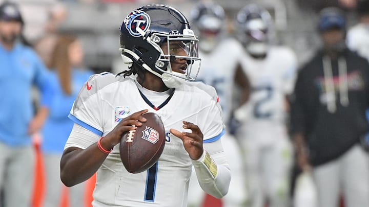 Oct 5, 2025; Glendale, Arizona, USA; Tennessee Titans quarterback Cam Ward (1) looks to throw against the Arizona Cardinals during the fourth quarter at State Farm Stadium. Mandatory Credit: Matt Kartozian-Imagn Images Oct 5, 2025; Glendale, Arizona, USA; Tennessee Titans quarterback Cam Ward (1) looks to throw against the Arizona Cardinals during the fourth quarter at State Farm Stadium. Mandatory Credit: Matt Kartozian-Imagn Images