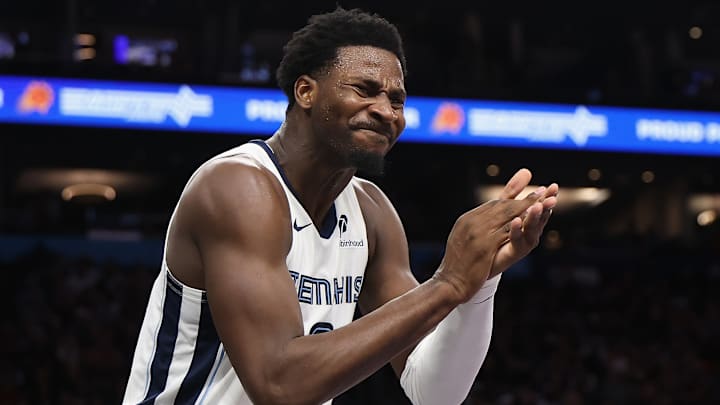 Memphis Grizzlies v Phoenix Suns Memphis Grizzlies v Phoenix Suns