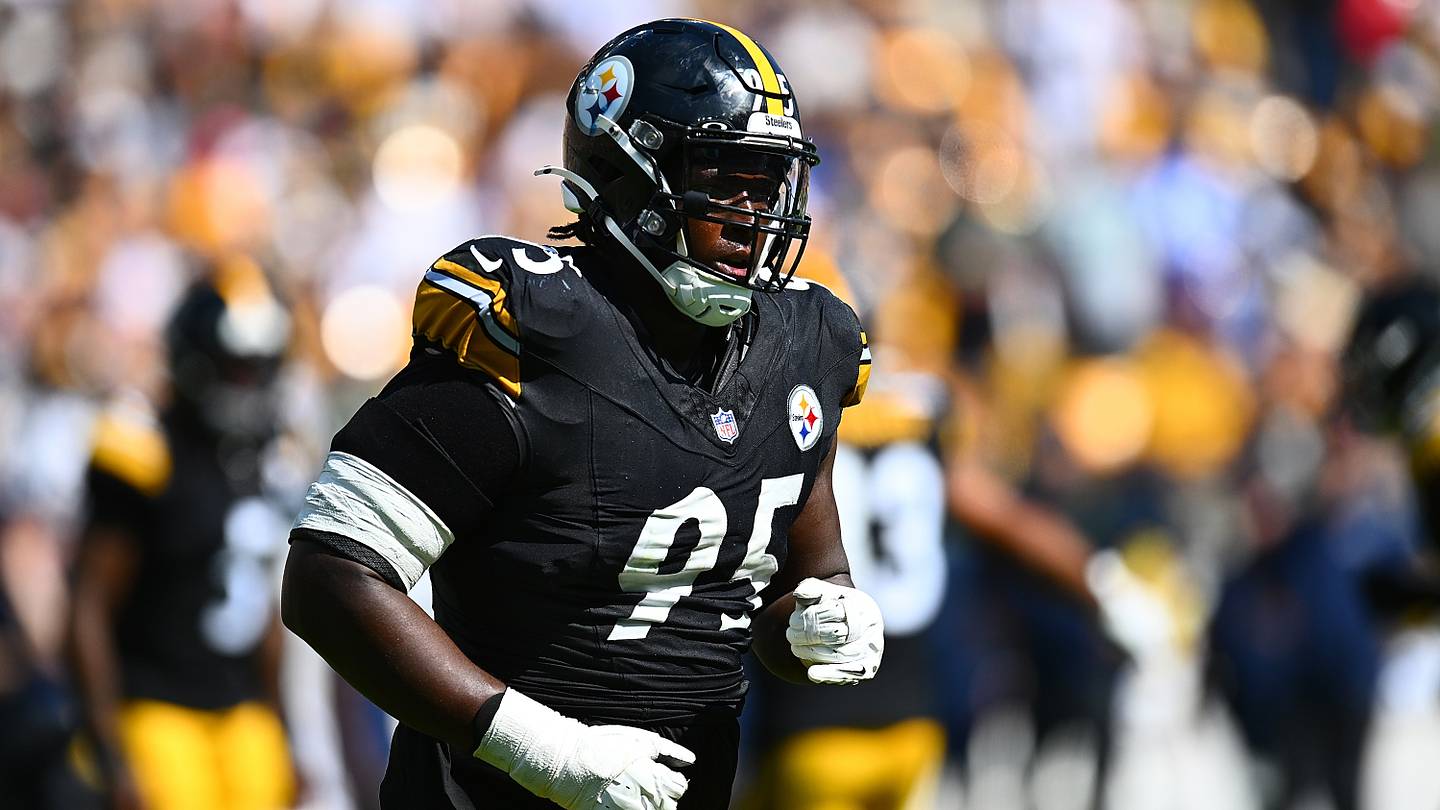 Steelers' Benton Faces Competition Amid Defensive Adjustments