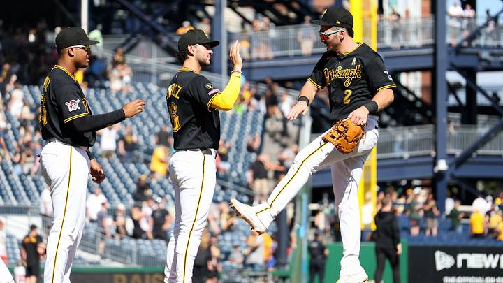 Los Angeles Angels v. Pittsburgh Pirates