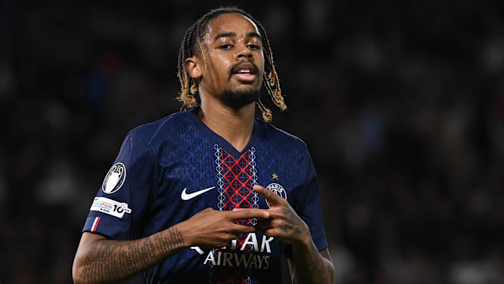 Bradley Barcola est bien dans le groupe du PSG.
