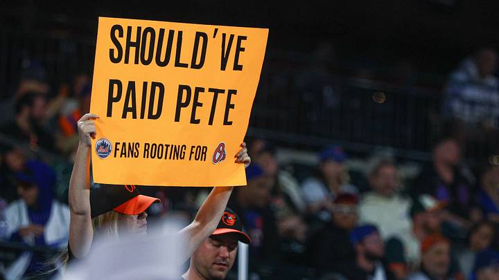 Sep 15, 2026; New York City, New York, USA; Fans show support for Baltimore Orioles first baseman Pete Alonso (25) during the game against the New York Mets at Citi Field. Mandatory Credit: Vincent Carchietta-Imagn Images Sep 15, 2026; New York City, New York, USA; Fans show support for Baltimore Orioles first baseman Pete Alonso (25) during the game against the New York Mets at Citi Field. Mandatory Credit: Vincent Carchietta-Imagn Images
