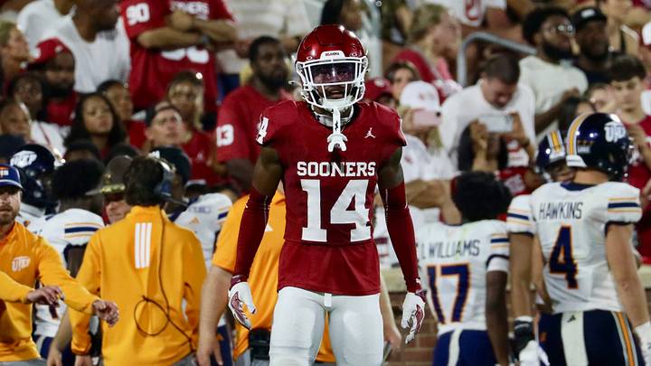 Oklahoma cornerback Trystan Haynes competes against UTEP.