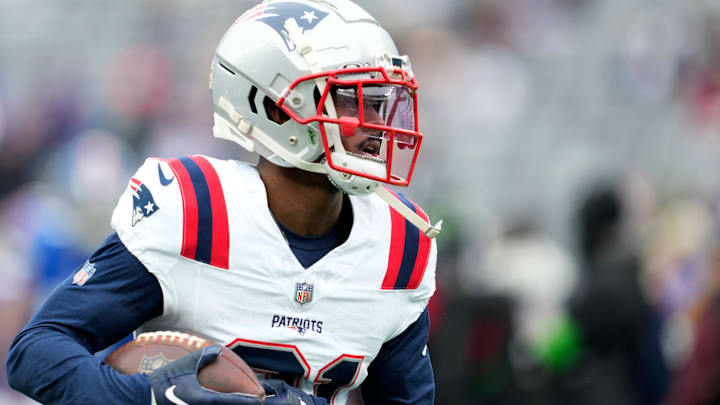 Where does Demario Douglas rank on the Patriots' WR chart?