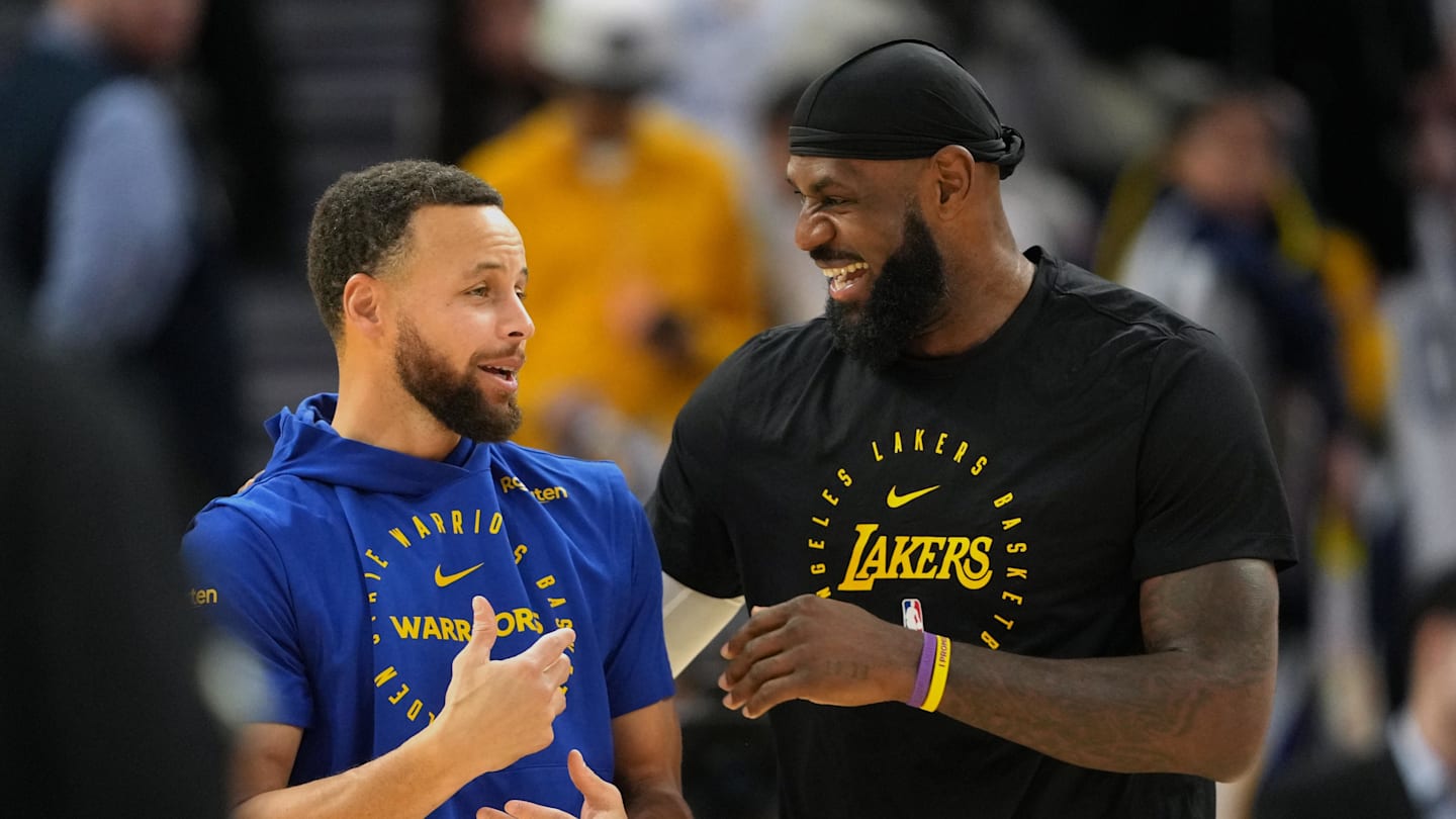 Report: Warriors to Explore Landing LeBron James, Giannis Antetokounmpo This Offseason