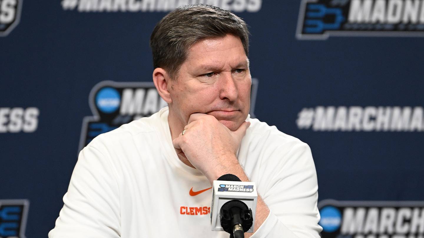 Clemson Faces McNeese State in High-Stakes NCAA Showdown