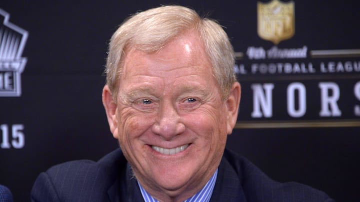 Jan 31, 2015; Phoenix, AZ, USA; Indianapolis Colts, Buffalo Bills and Carolina Panthers former Jan 31, 2015; Phoenix, AZ, USA; Indianapolis Colts, Buffalo Bills and Carolina Panthers former