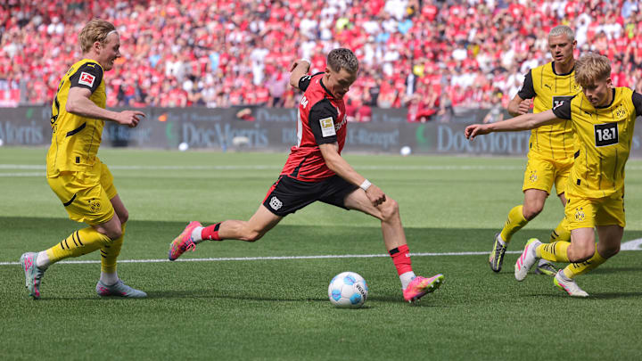 Bayer 04 Leverkusen v Borussia Dortmund - Bundesliga