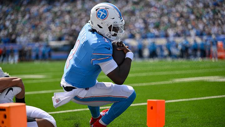 Sep 20, 2026; Nashville, Tennessee, USA; Tennessee Titans quarterback Cam Ward (1) dives for the pylon against the Philadelphia Eagles during the first half at Nissan Stadium. Mandatory Credit: Steve Roberts-Imagn Images Sep 20, 2026; Nashville, Tennessee, USA; Tennessee Titans quarterback Cam Ward (1) dives for the pylon against the Philadelphia Eagles during the first half at Nissan Stadium. Mandatory Credit: Steve Roberts-Imagn Images