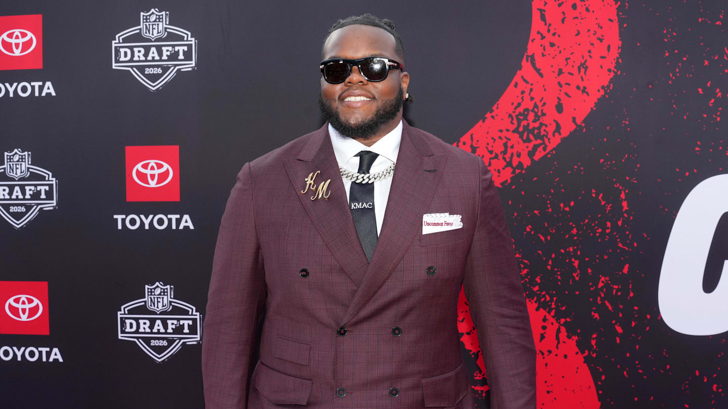 Kayden McDonald’s Emotional Walk to NFL Draft Stage Was Worth the Wait