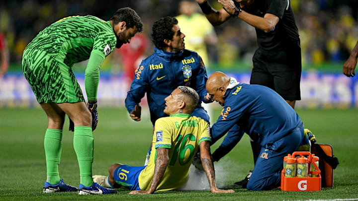 Arana pediu para ser substituído no segundo tempo contra o Equador