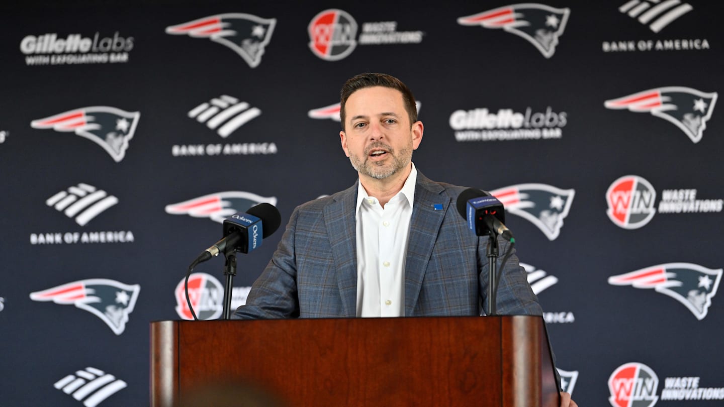 Eliot Wolf just hinted at a huge last-minute Patriots move before Week 1