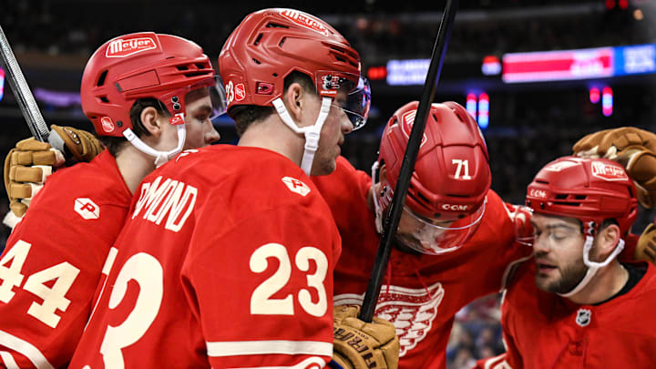 Nov 16, 2025; New York, New York, USA; Detroit Red Wings right wing Alex Debrincat (93) celebrates with teammates after scoring a goal against the New York Rangers during the second period at Madison Square Garden. Mandatory Credit: John Jones-Imagn Images Nov 16, 2025; New York, New York, USA; Detroit Red Wings right wing Alex Debrincat (93) celebrates with teammates after scoring a goal against the New York Rangers during the second period at Madison Square Garden. Mandatory Credit: John Jones-Imagn Images