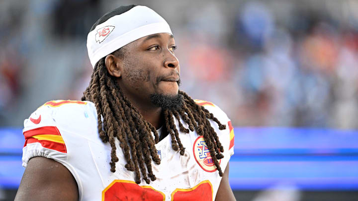 Nov 24, 2024; Charlotte, North Carolina, USA; Kansas City Chiefs running back Kareem Hunt (29) on the sidelines in the fourth quarter at Bank of America Stadium. Mandatory Credit: Bob Donnan-Imagn Images