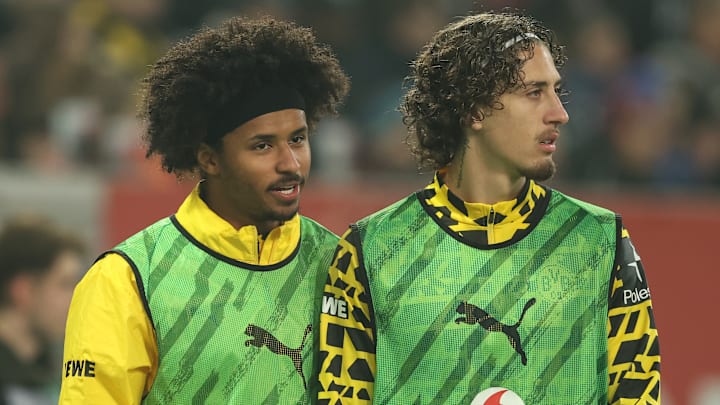 Karim Adeyemi mit Fábio Silva