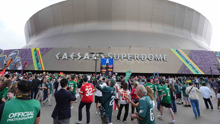 Feb 9, 2025; New Orleans, LA, USA;  A general view as fans arrive before Super Bowl LIX between the Philadelphia Eagles and the Kansas City Chiefs at Ceasars Superdome. 