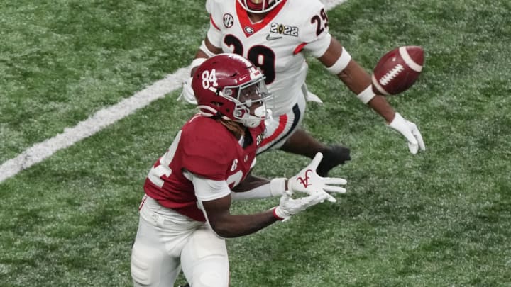Jan 10, 2022; Indianapolis, IN, USA; Alabama Crimson Tide wide receiver Agiye Hall (84) catches a Jan 10, 2022; Indianapolis, IN, USA; Alabama Crimson Tide wide receiver Agiye Hall (84) catches a