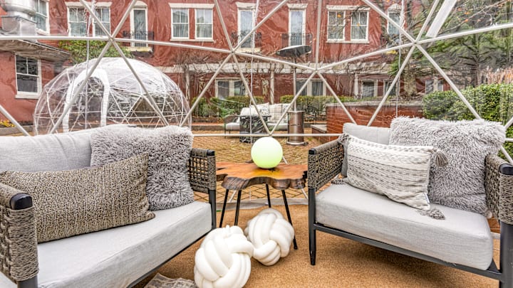 Igloo dining returns to Portland, Maine