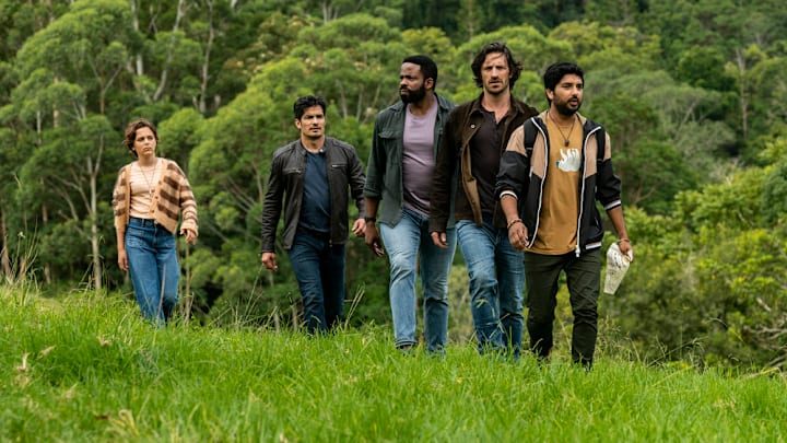 LA BREA -- "Sierra" Episode 301 -- Pictured: (l-r) Asmara Feik as Petra, Nicholas Gonzalez as Levi, Chiké Okonkwo as Ty, Eoin Macken as Gavin, Rohan Mirchandaney as Scott -- (Photo by: Mark Taylor/NBC)