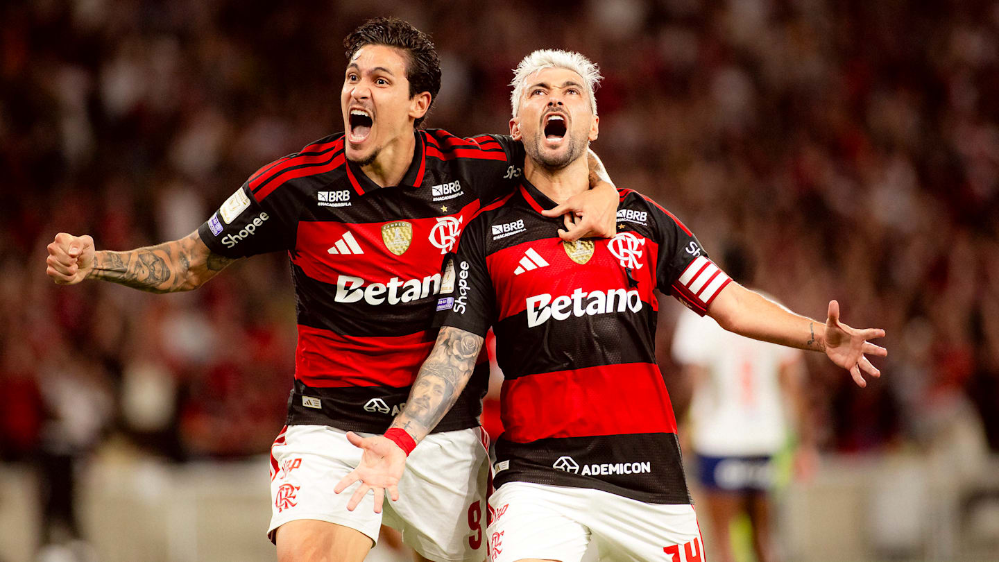 Flamengo vence Bahia em jogo marcado por homenagens e retorno triunfal de Saúl; veja resumo