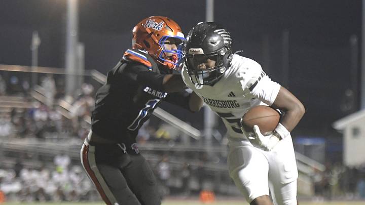 Jayion Lewis and Harrisburg moved up to No. 2 behind Central Catholic this week. Jayion Lewis and Harrisburg moved up to No. 2 behind Central Catholic this week.