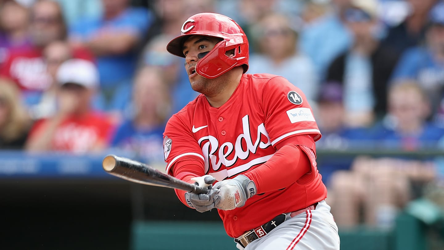 Reds sign former Yankees All-Star catcher to head-scratching contract extension