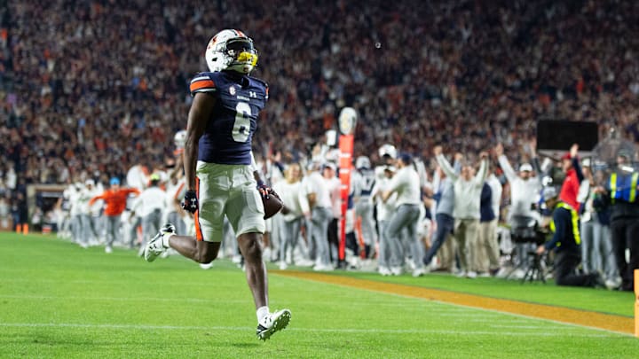 Alabama v Auburn
