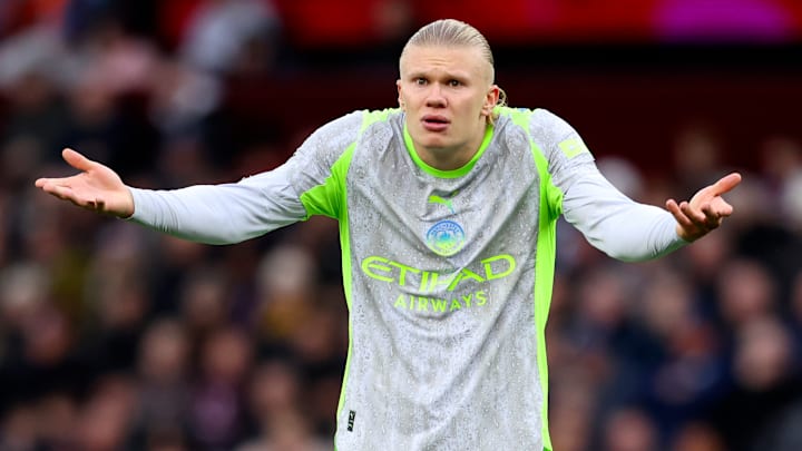 Aston Villa v Manchester City - Premier League