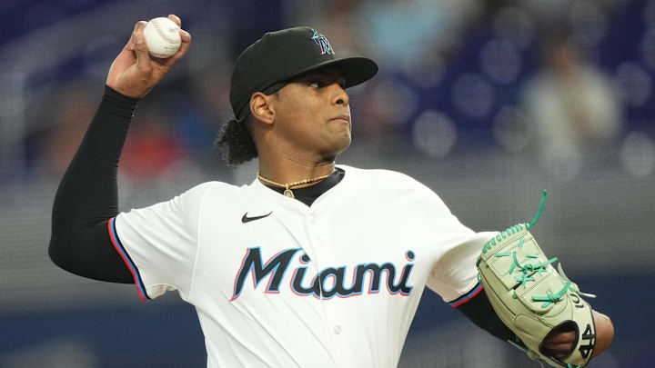 Aug 25, 2025; Miami, Florida, USA; Miami Marlins starting pitcher Edward Cabrera (27) pitches in the first inning against the Atlanta Braves at loanDepot Park. Mandatory Credit: Jim Rassol-Imagn Images Aug 25, 2025; Miami, Florida, USA; Miami Marlins starting pitcher Edward Cabrera (27) pitches in the first inning against the Atlanta Braves at loanDepot Park. Mandatory Credit: Jim Rassol-Imagn Images